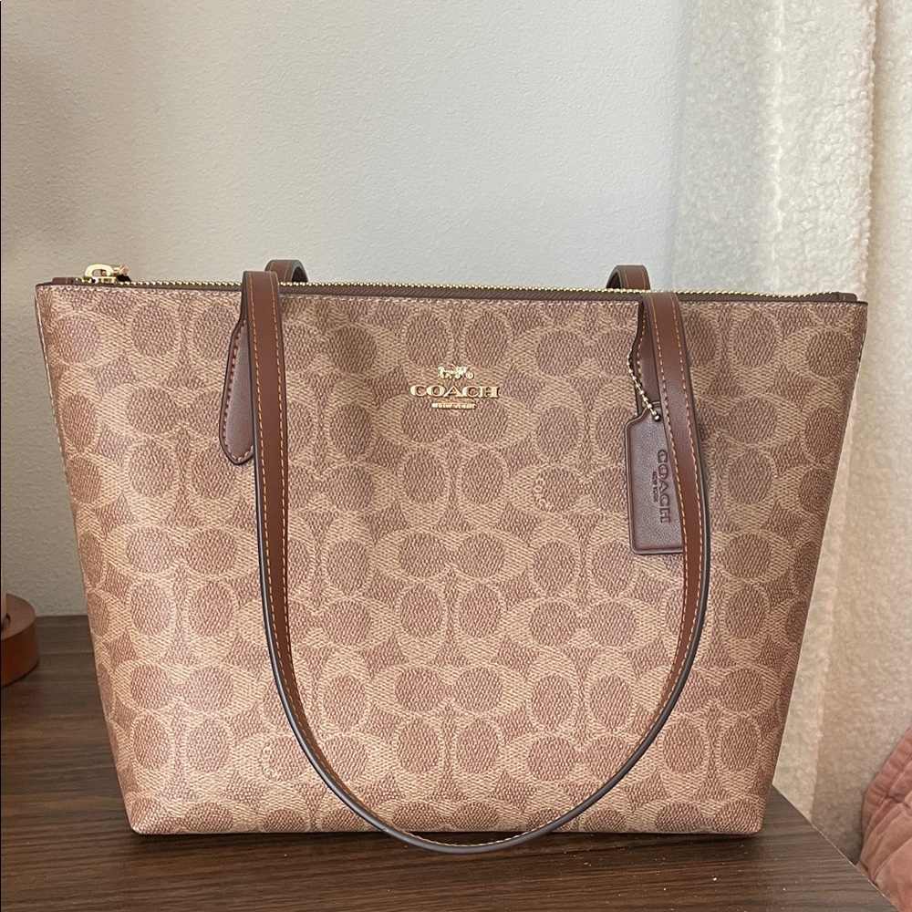Coach Fiona tote signature canvas tan/brown NEW
